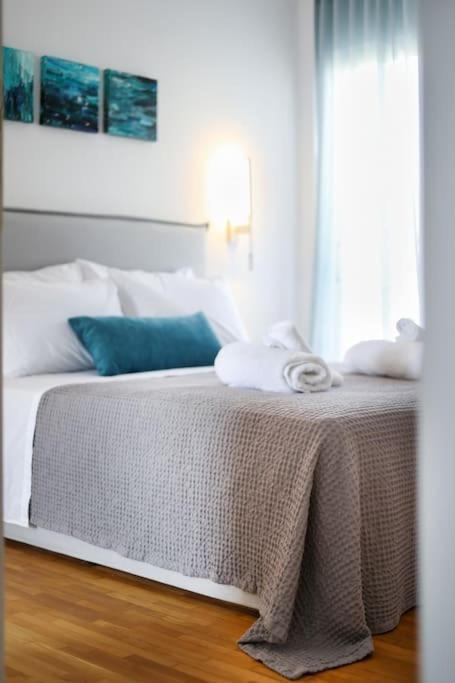 Blue Delta Apartment Palaio Faliro Athens Exterior photo
